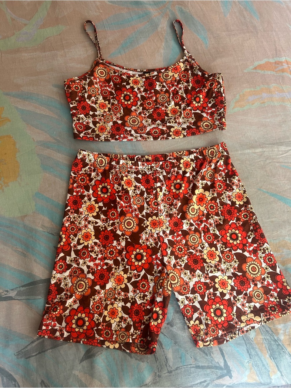 SHEIN • Retro Floral Print Lounge Set / Athletic Set